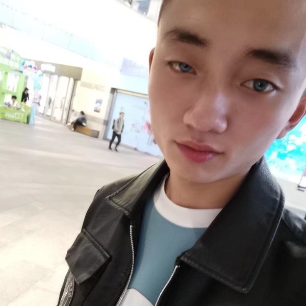 眸定！的照片