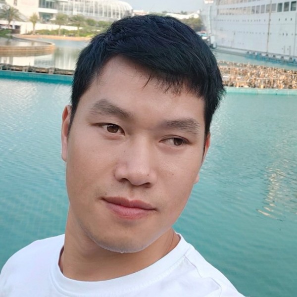蝶衣与强健的照片