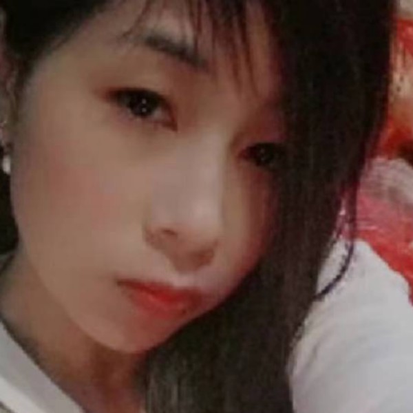 天空回眸烂漫的照片