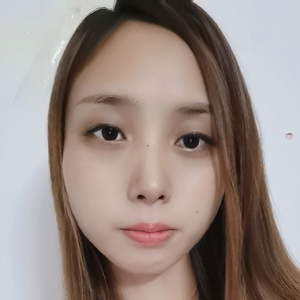 孤單挽手刺猬的照片