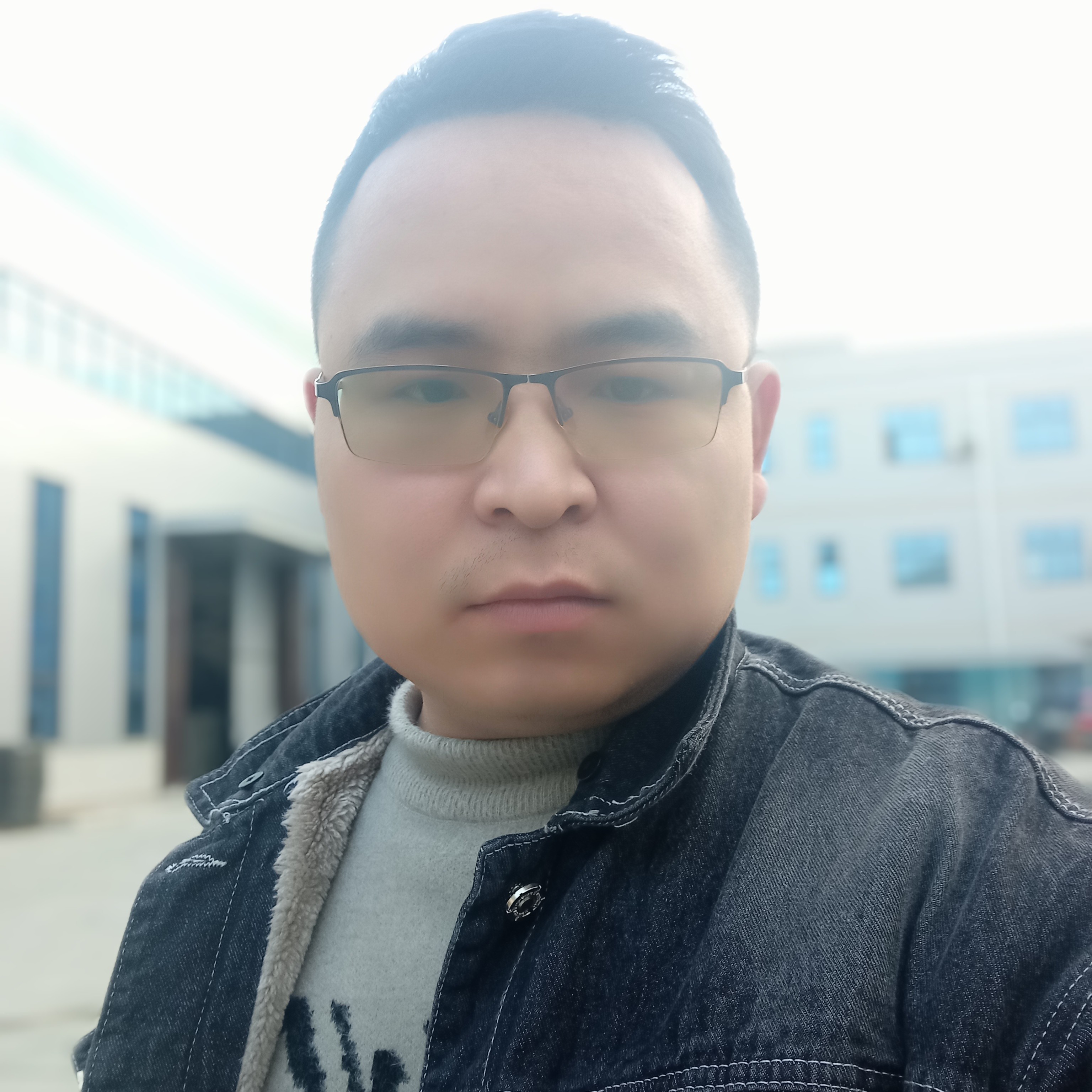 还单身停止初妆的照片