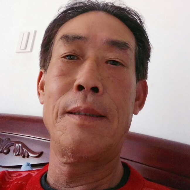 星月回首精明的照片