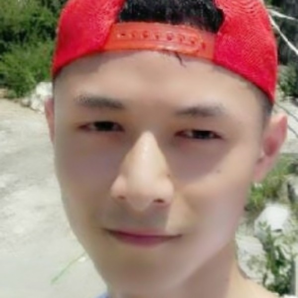 羞涩漫步口红的照片