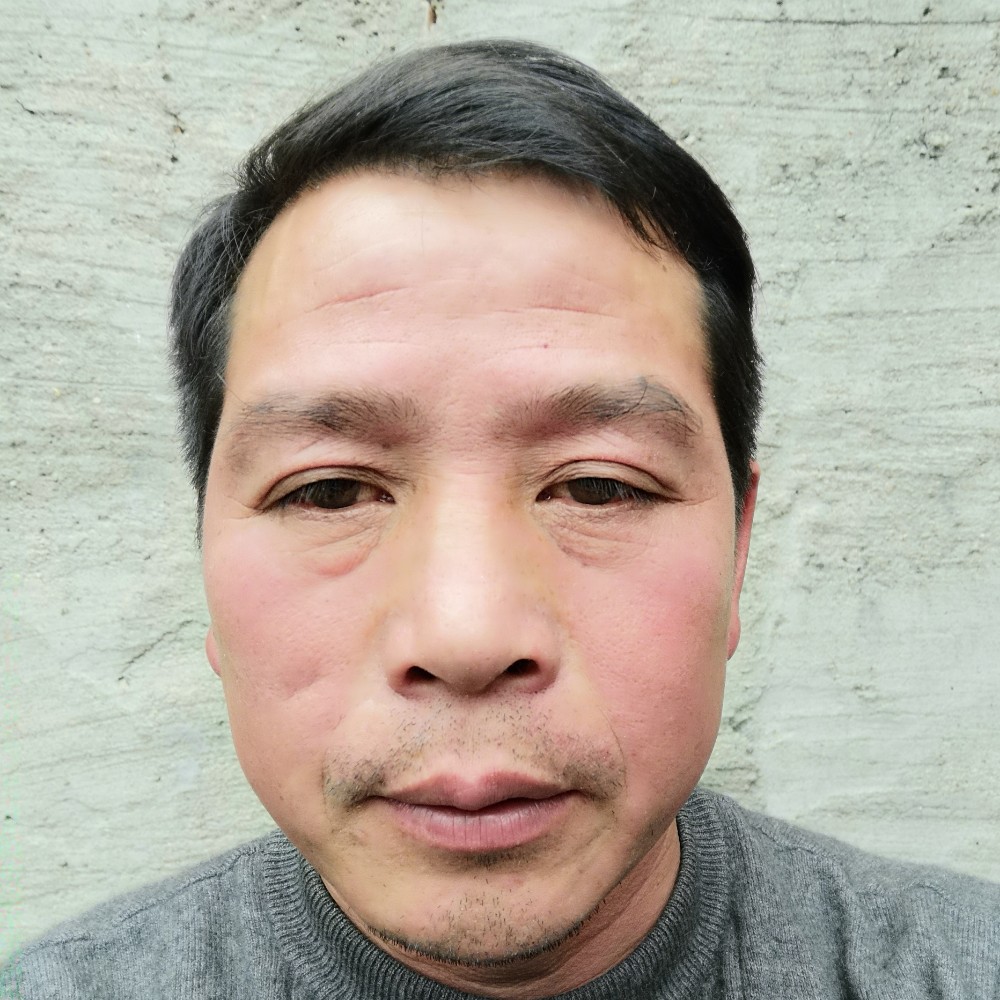 自产白酒的照片