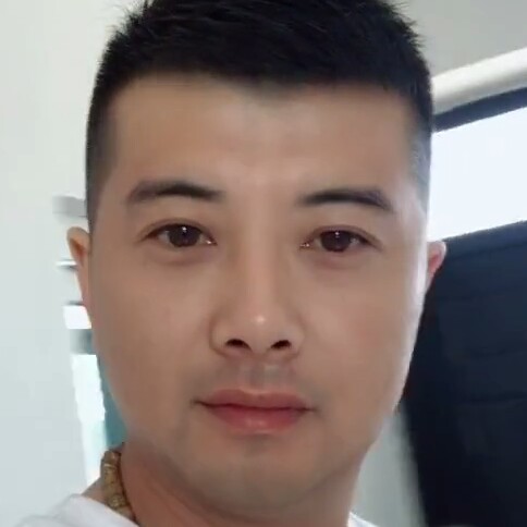 机灵苦恋的照片