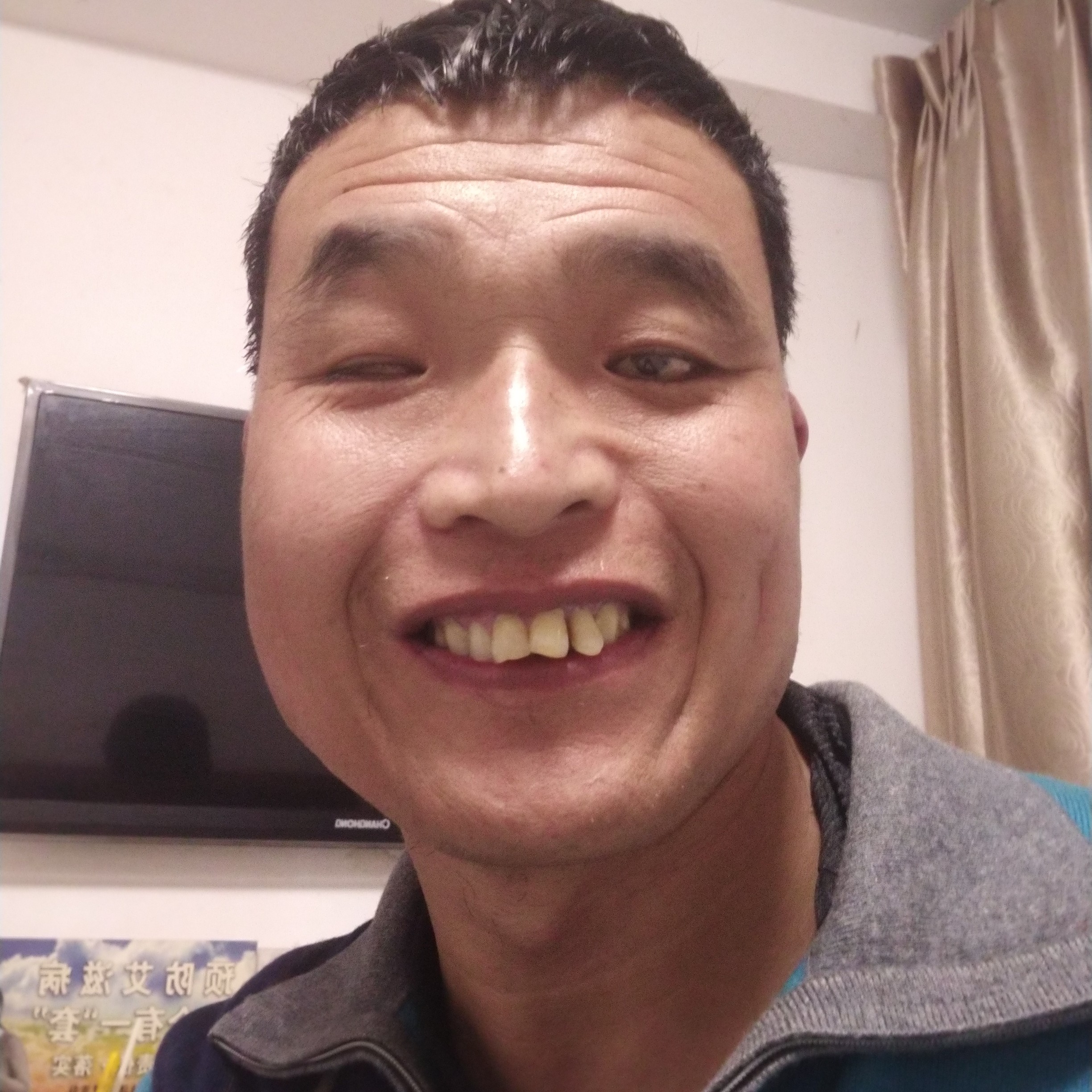江湖游客的照片