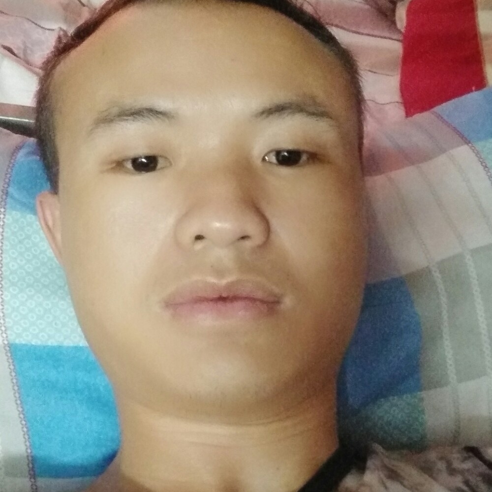 龙小羽的照片