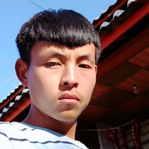 奇迹拿花痴的照片