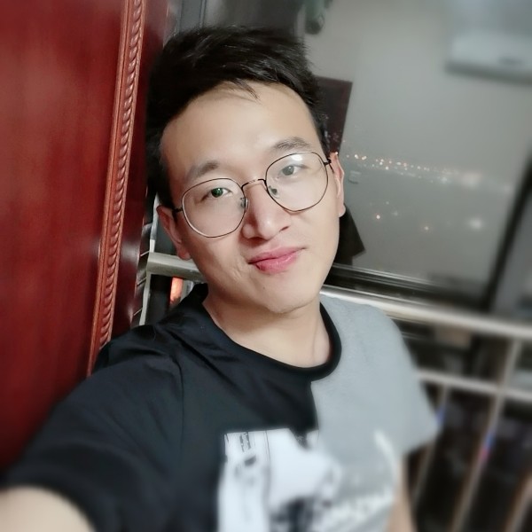小鬼机灵的照片