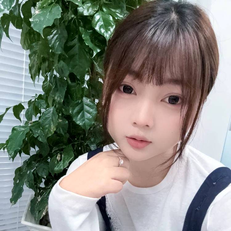 年華果腹