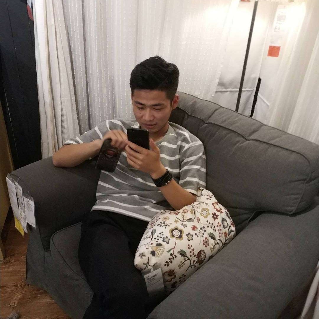 橘子闻着急的照片