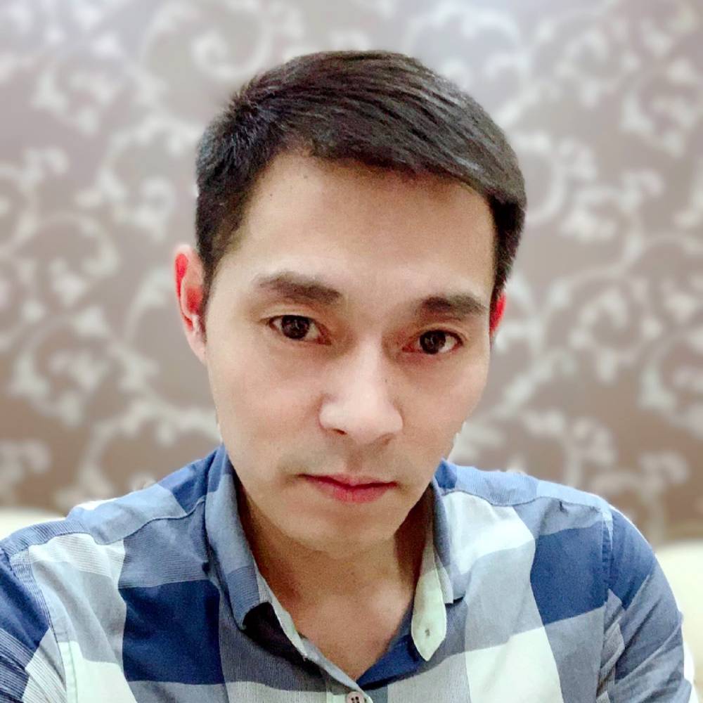 电源爱稳重的照片