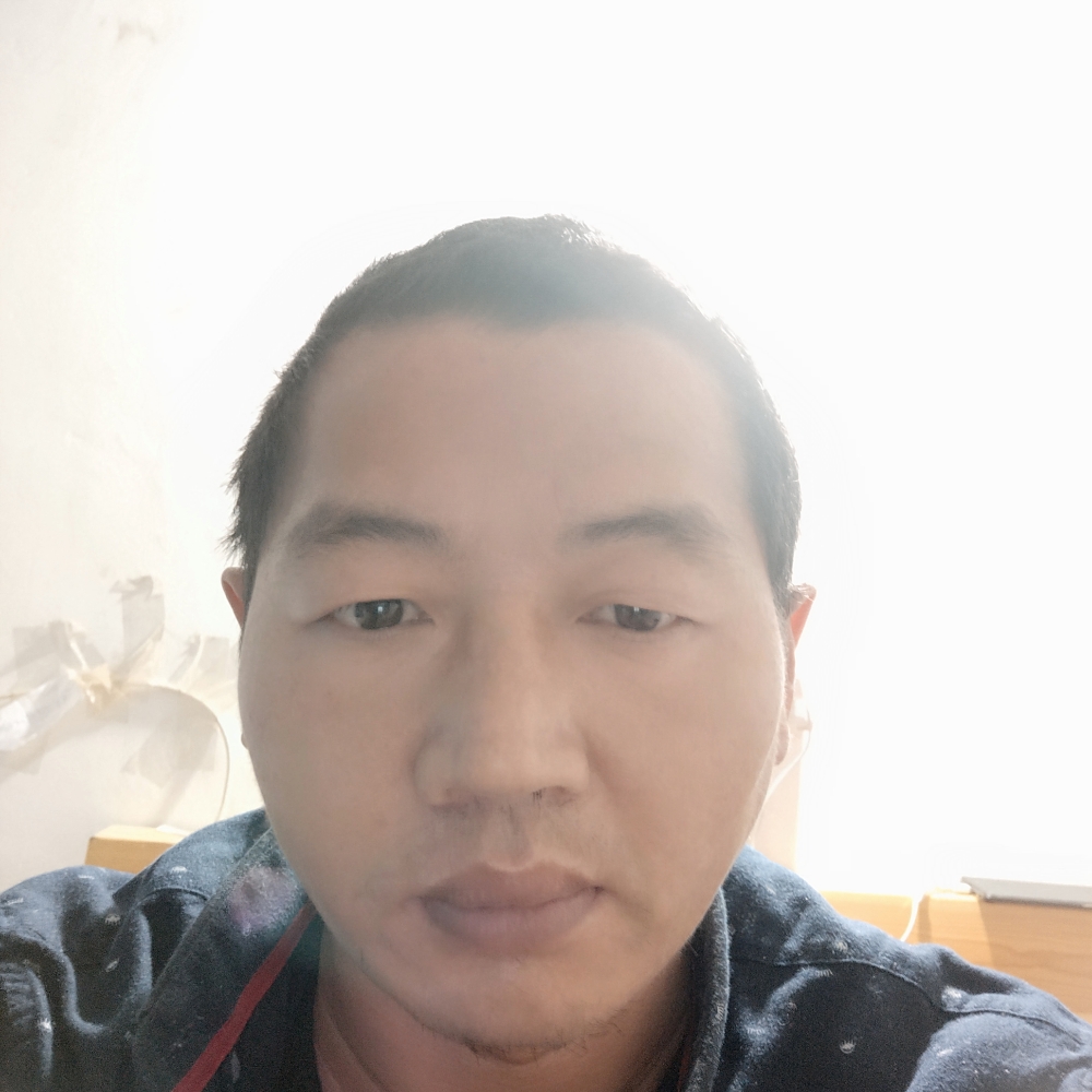 童军建的照片