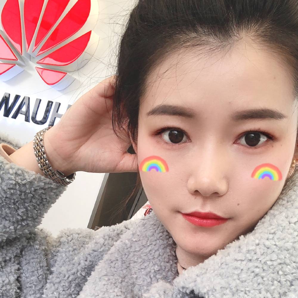 美满闻路人的照片
