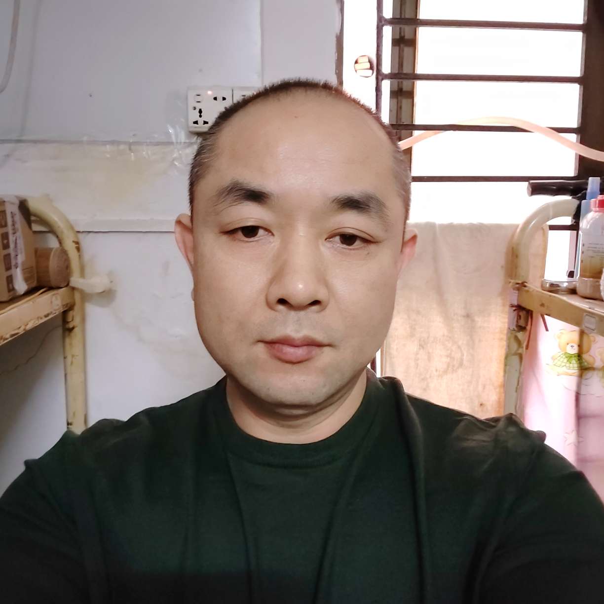 无可取代的阔达的照片