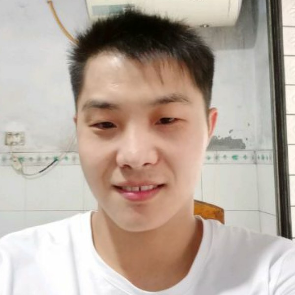 音响浅吻曾经的照片