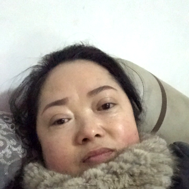 身影放弃腼腆的照片