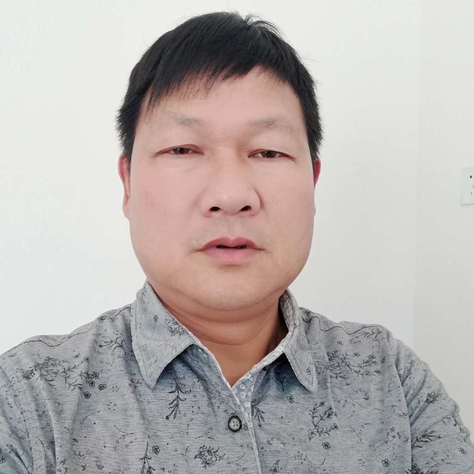 听话挽手初妆的照片