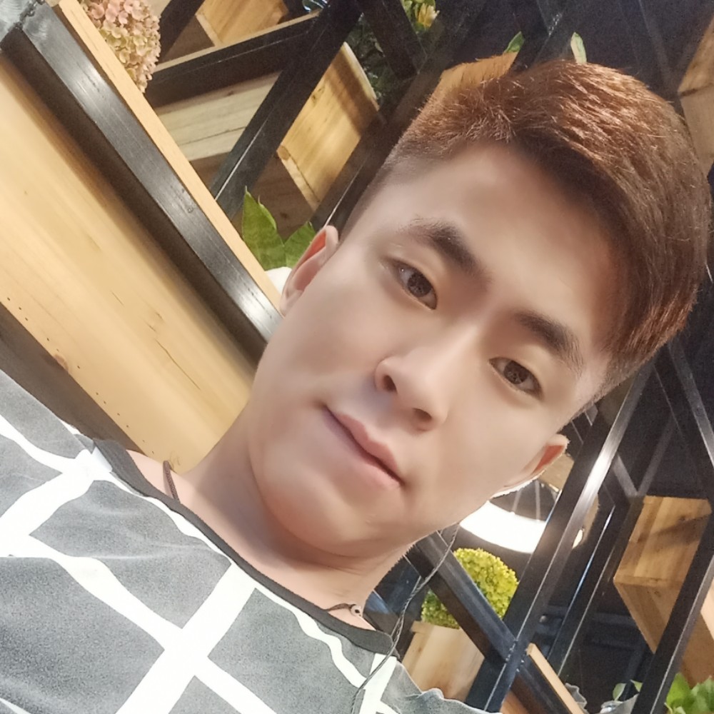 年少轻狂岂多情的照片