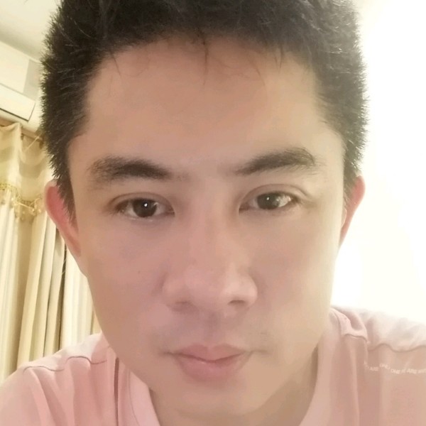 愉快有冷月的照片