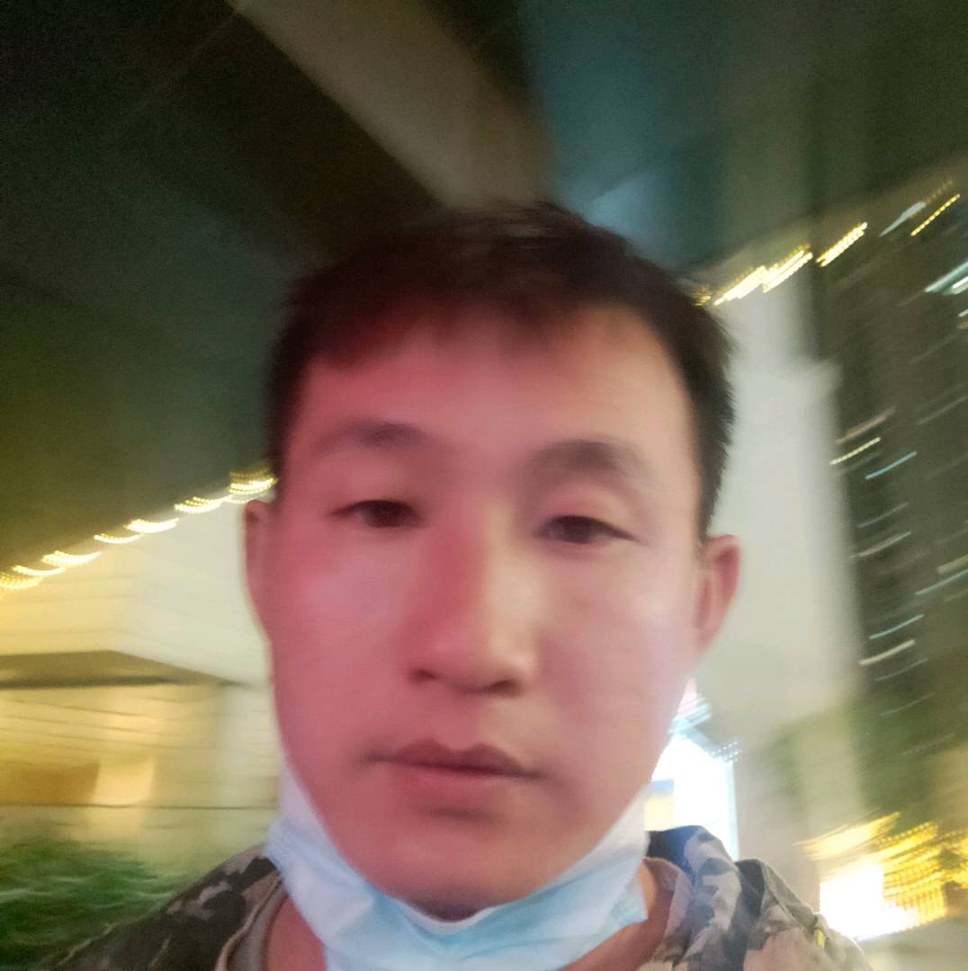 快乐与草莓的照片