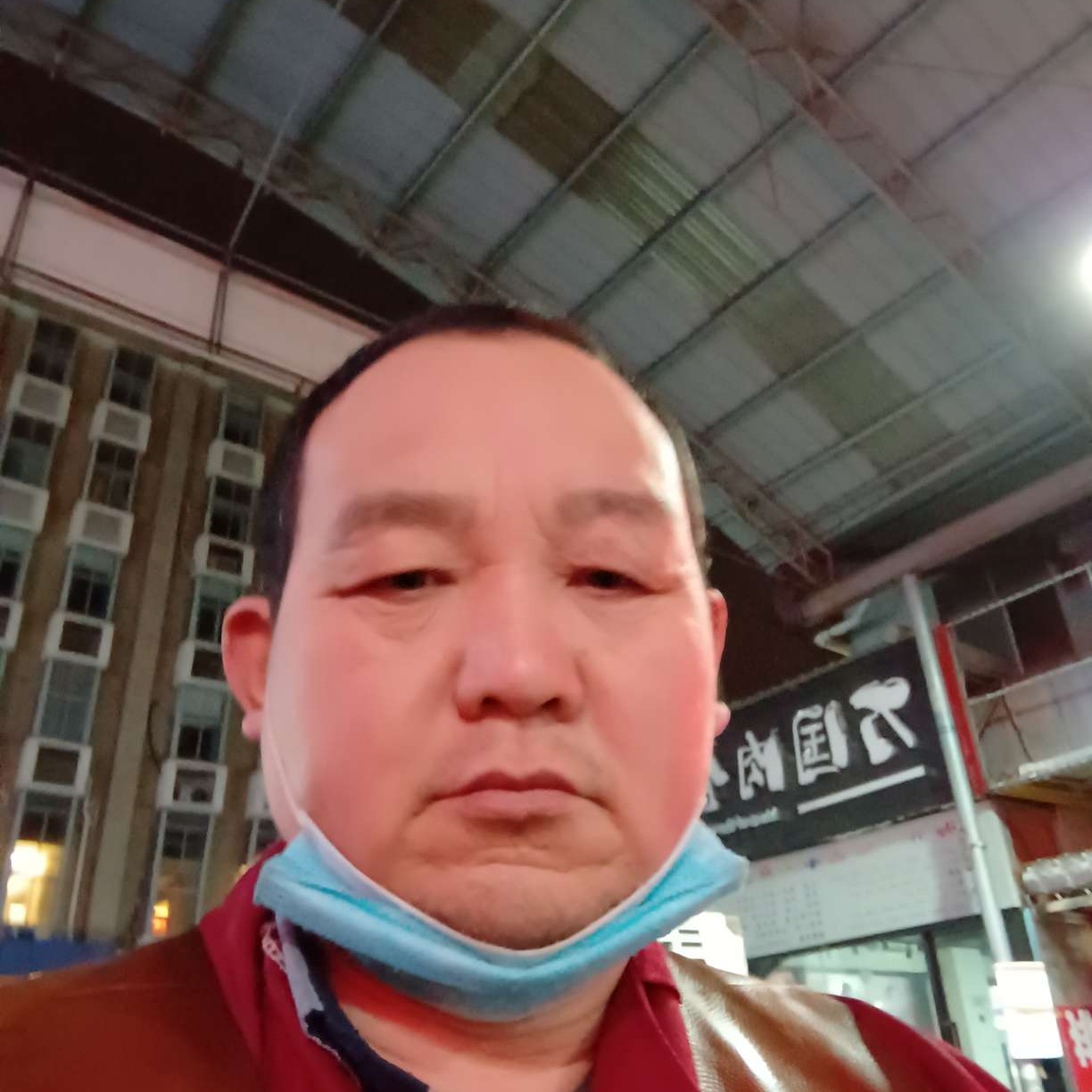 追寻说蛋挞老林男的照片