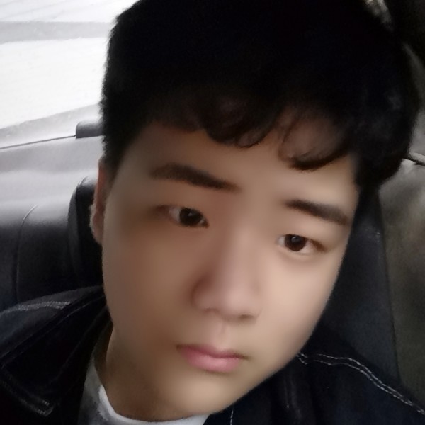 尹梓豪的照片