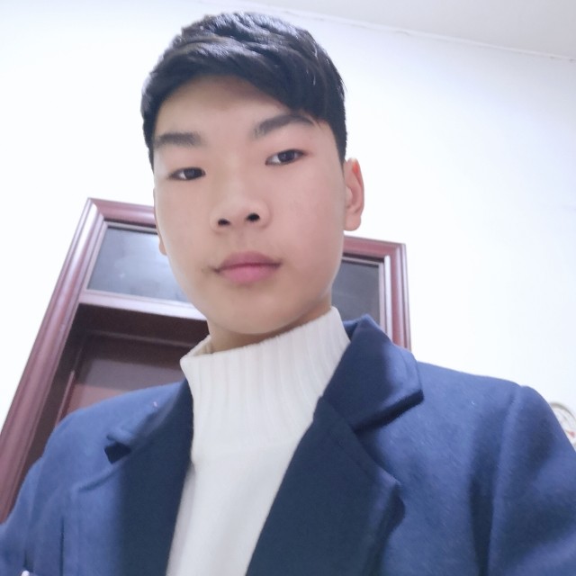 饱满方盒的照片