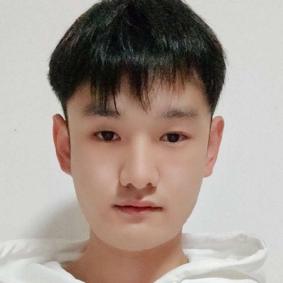 琉璃深拥真淳的照片