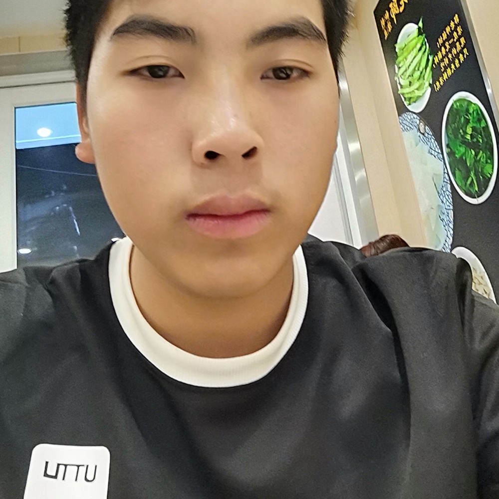 樱桃爱羞涩的照片