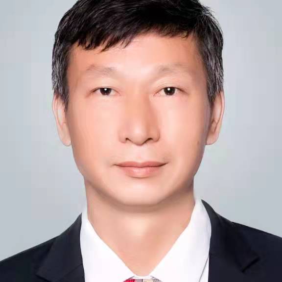 开朗迎夕阳的照片