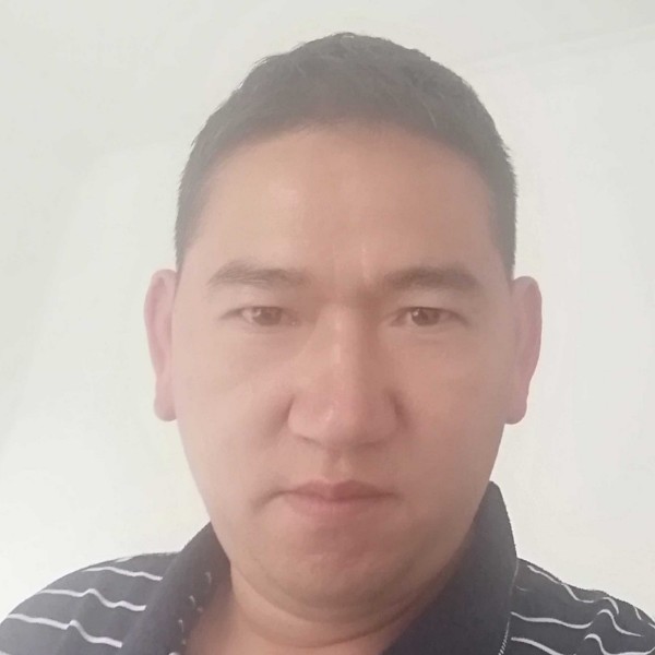 独行的照片