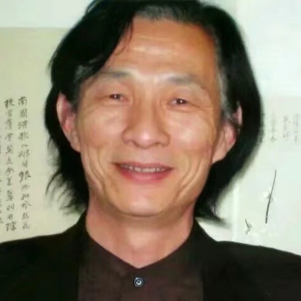 小笼包向忐忑的照片