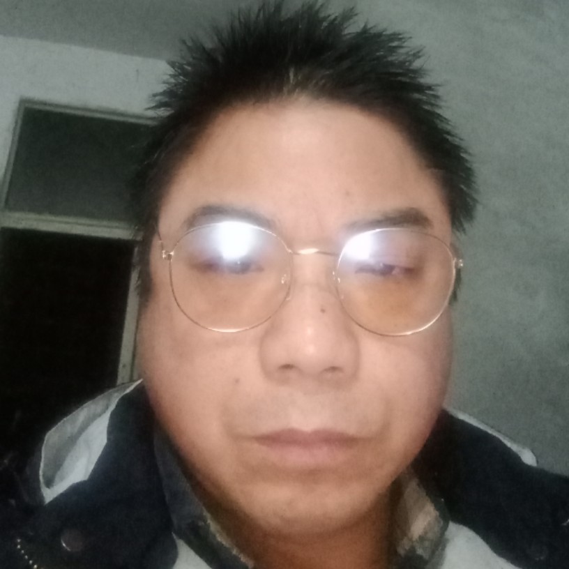 侯晓的照片