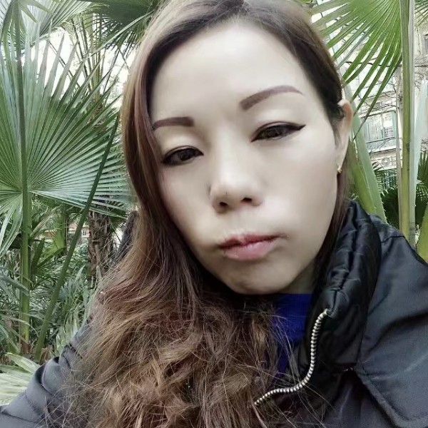 激情楼房燕子的照片