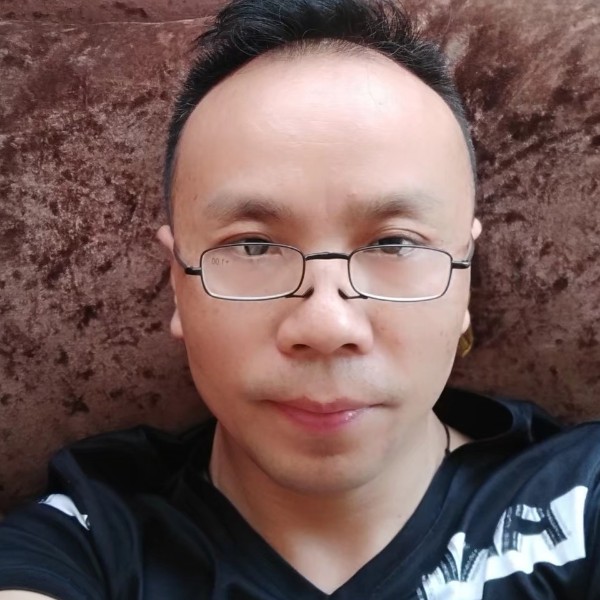 傲娇的冷月的照片