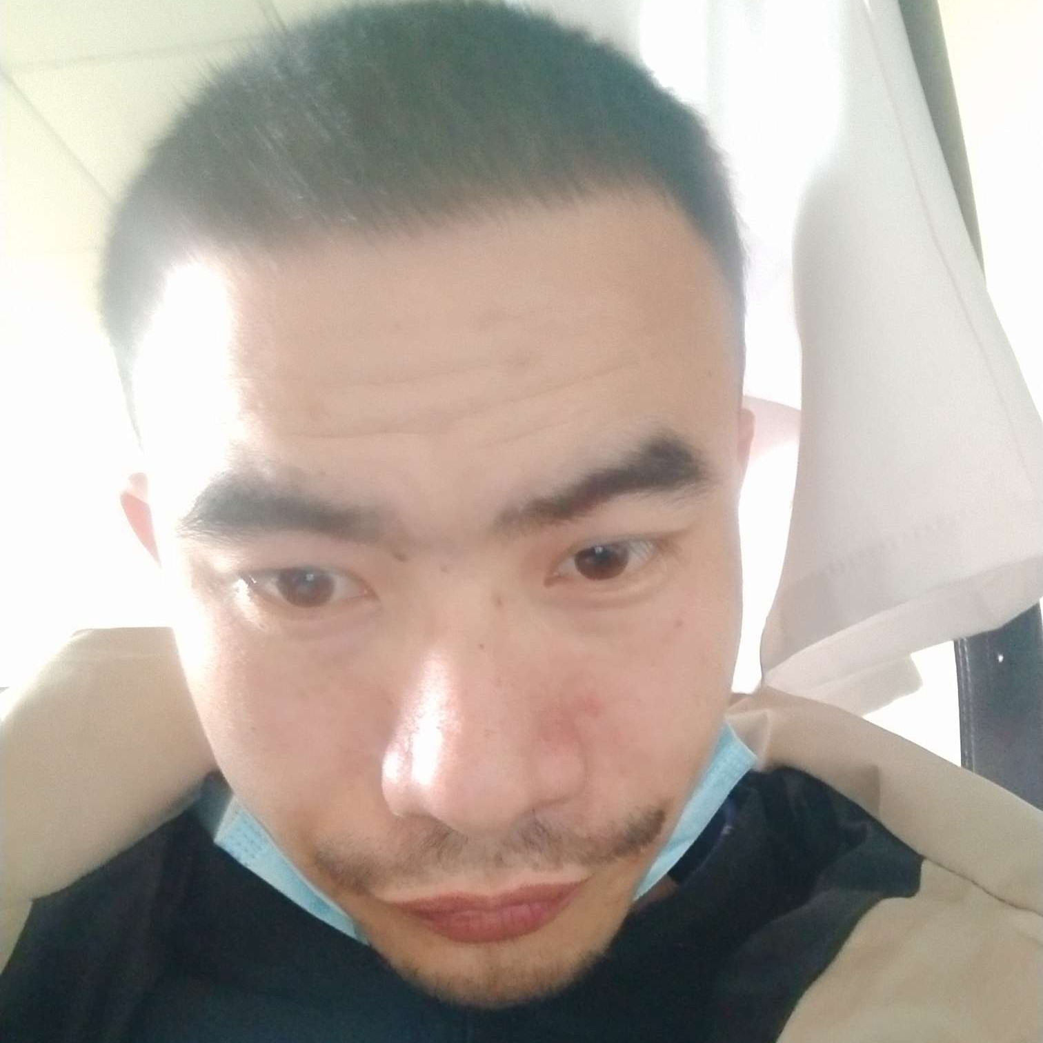霸气回眸秋月的照片
