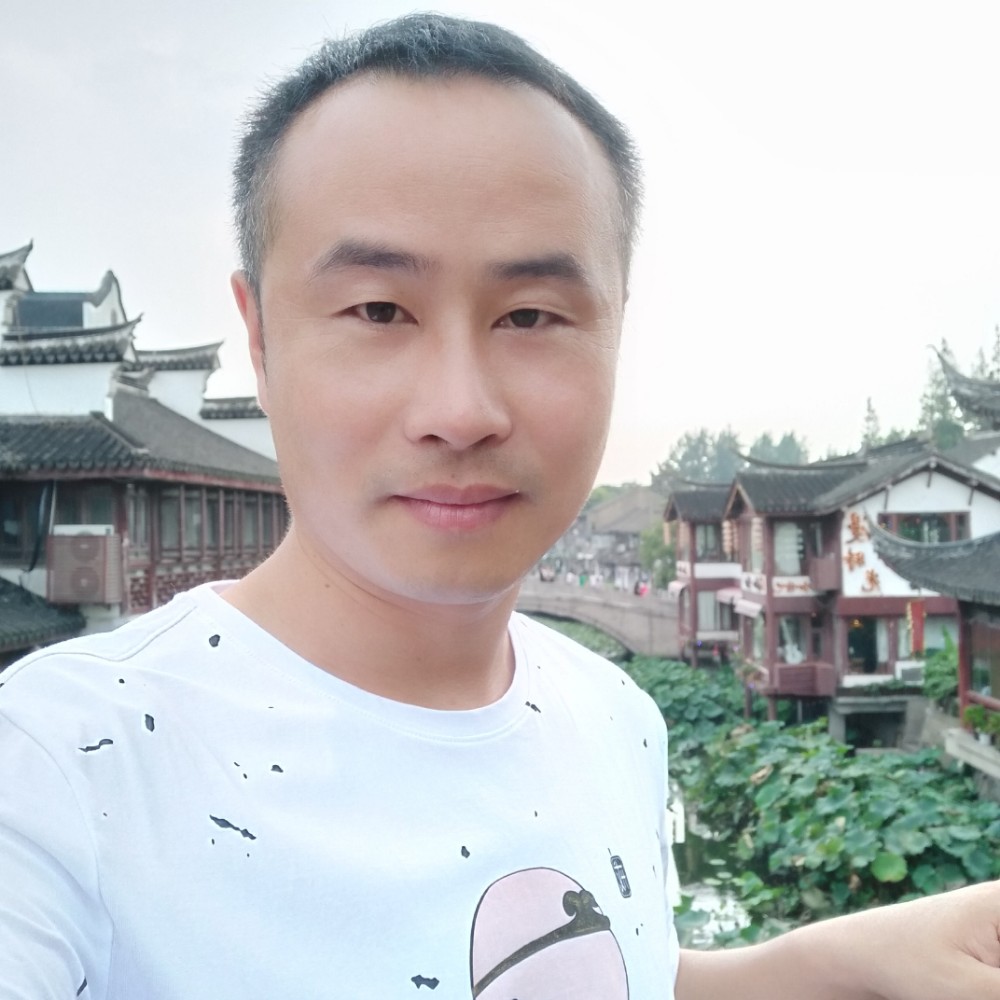 思锐的照片
