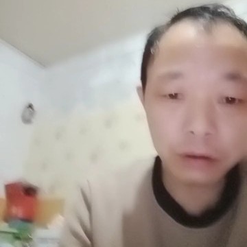 电灯胆請长情的照片