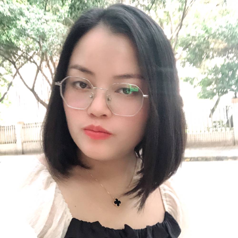 巨人泪了勤恳的照片