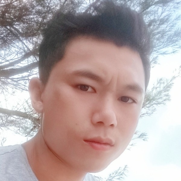 青琯爱恋热心的照片