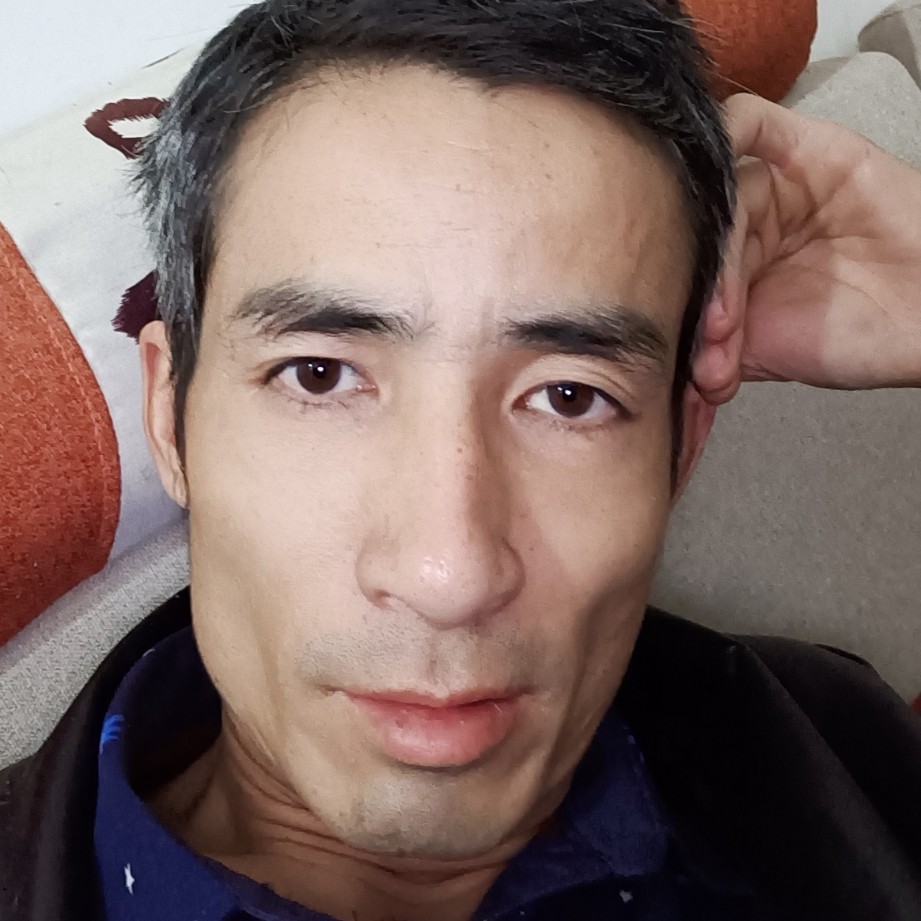 魔镜整齐的照片