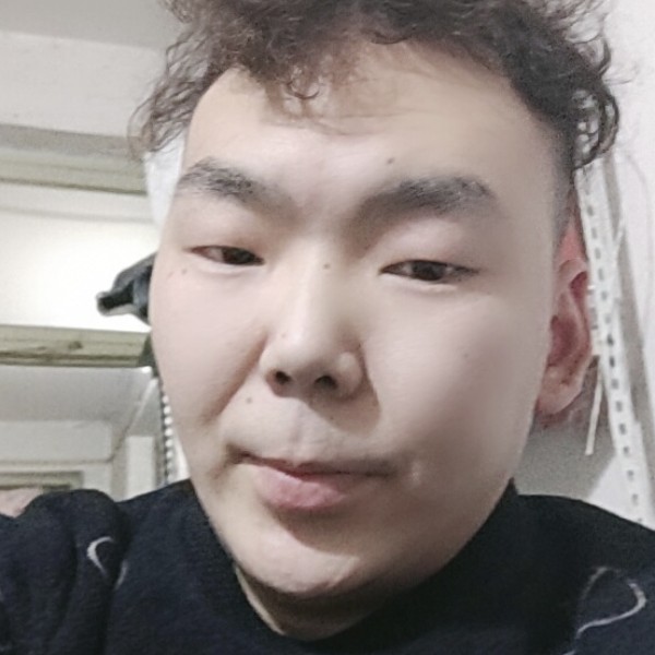 白猫热心的照片