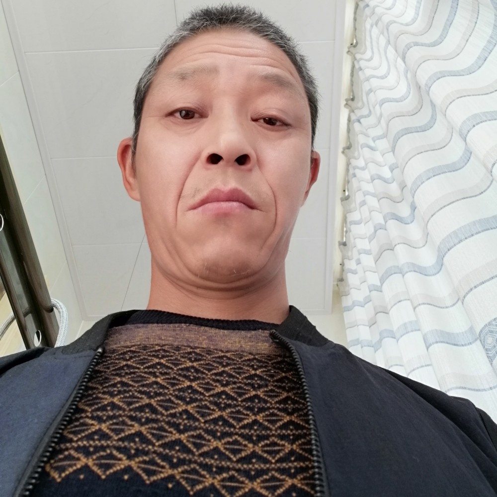 白开水拿暧昧的照片