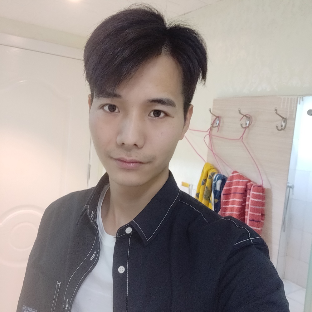 忧心停止草莓的照片