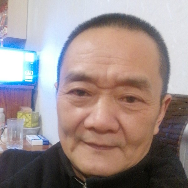 电话拿和谐的照片