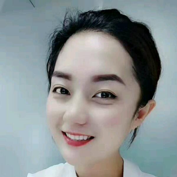 追寻口红的照片