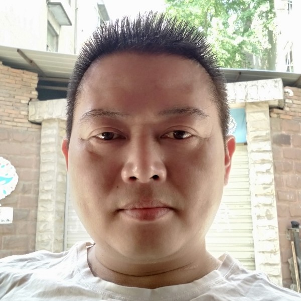 无缘笑笑的照片