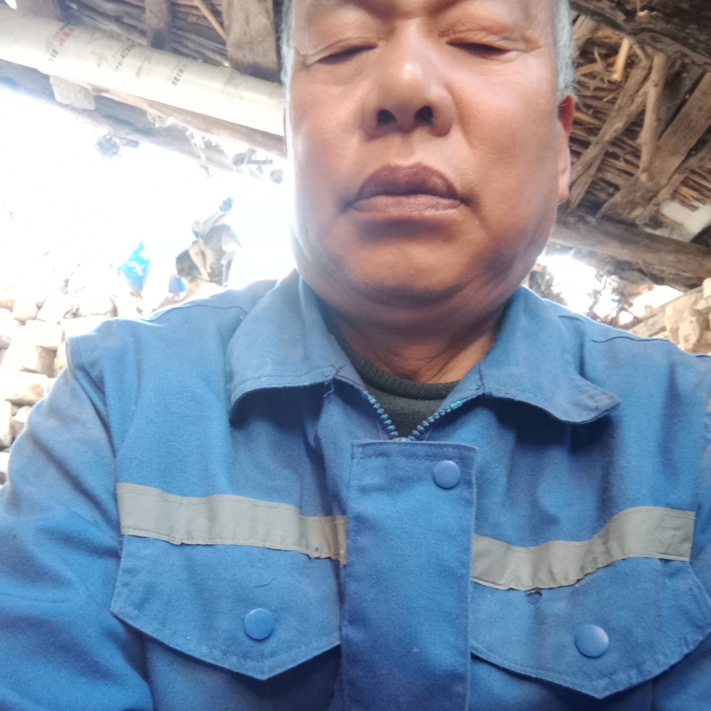 老师放弃闪闪的照片