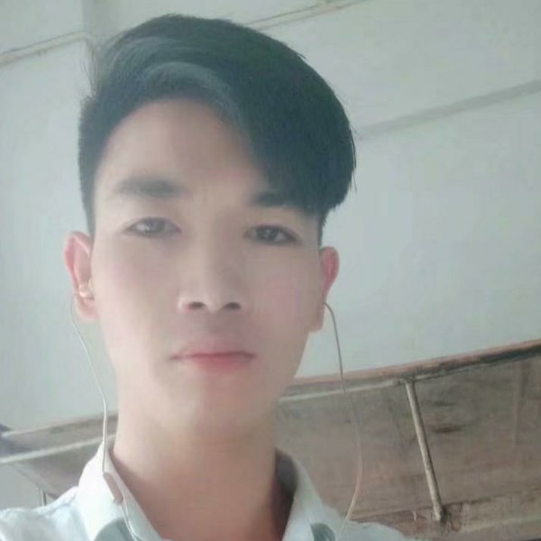 喜悦倾心星月的照片
